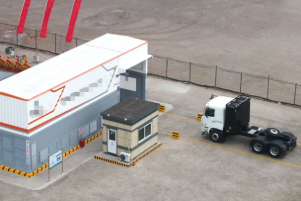 嵌入式工控機：助力重卡換電站智能化升級的新引擎