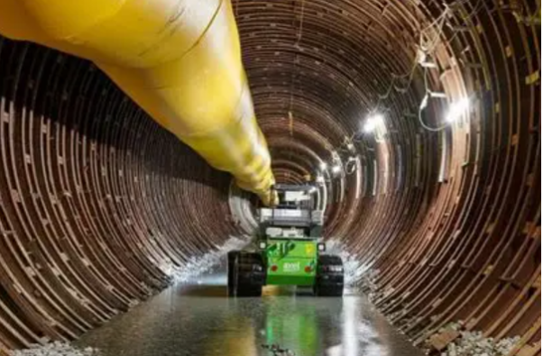 研華小型工控機(jī)AFE-R770:建筑工地?zé)o人車解決方案推薦