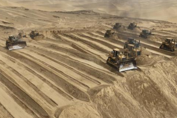 車載電腦賦能沙漠無(wú)人挖掘機(jī)高效作業(yè)|DTB-3791-Q670